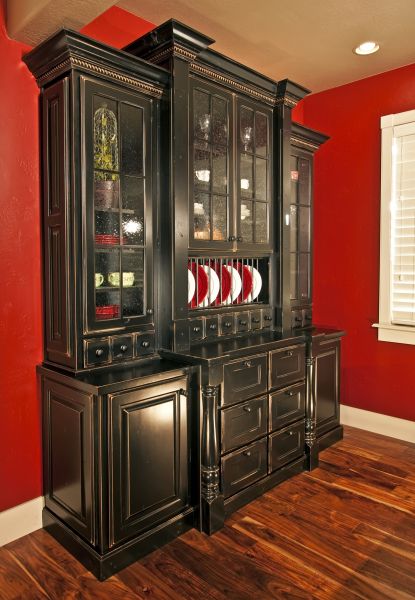 Hutch Installation in Elgin